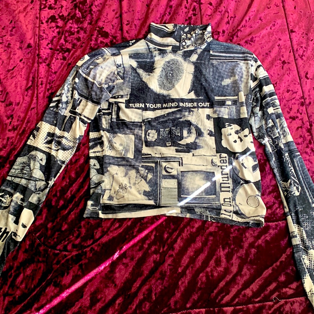Current mood crazy creepy turtleneck, black and white, size XL, fair condition